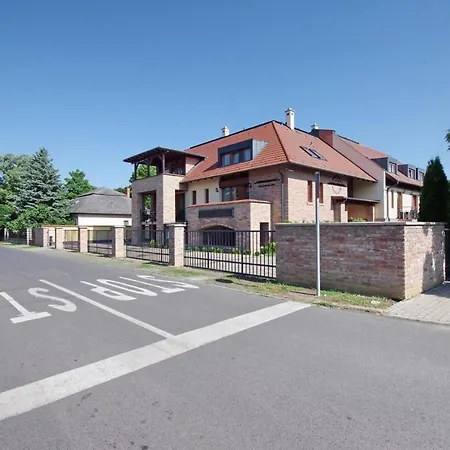 Várfürdő Panzió