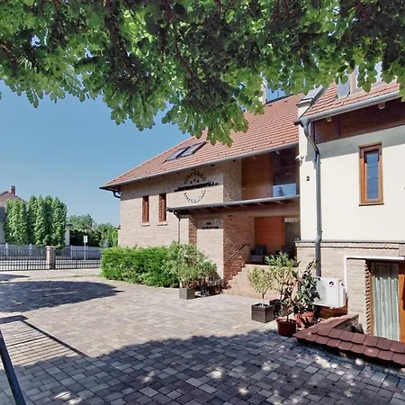 Apartman Várfürdő Panzió