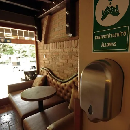 Varfuerdo Panzio Gyula