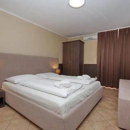 Varfuerdo Panzio Lejlighed *