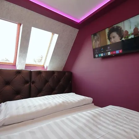 Varfuerdo Panzio Appartement *