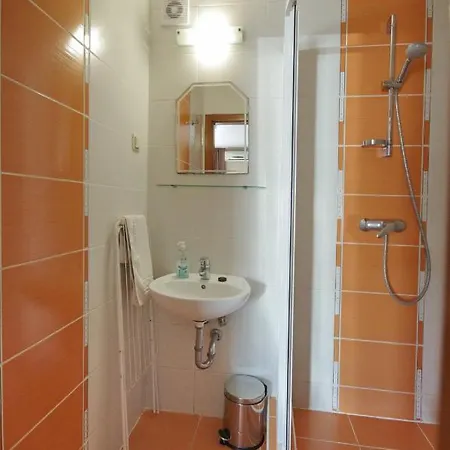 Varfuerdo Panzio Appartement *