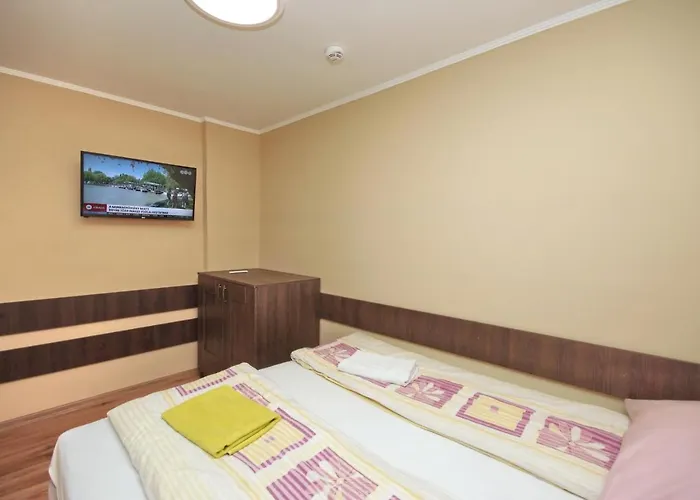 Varfuerdo Panzio Apartament *