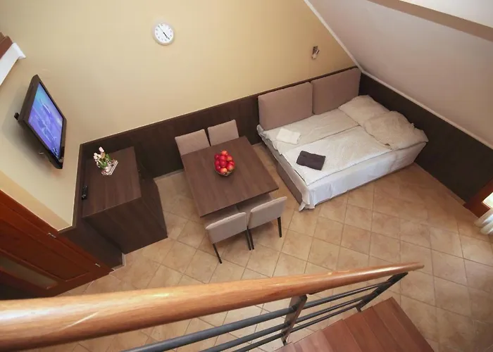 Varfuerdo Panzio Apartament *