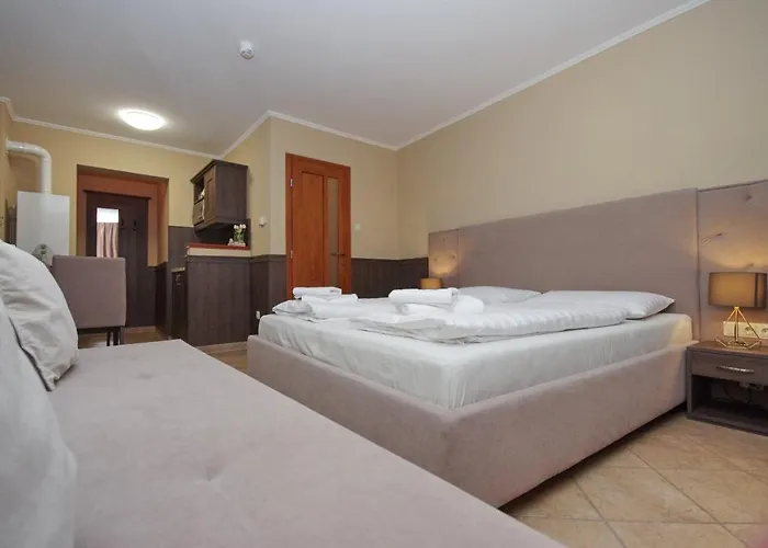 Varfuerdo Panzio Apartament *