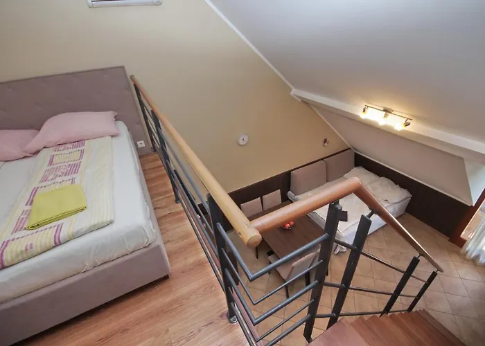 Apartament Varfuerdo Panzio *